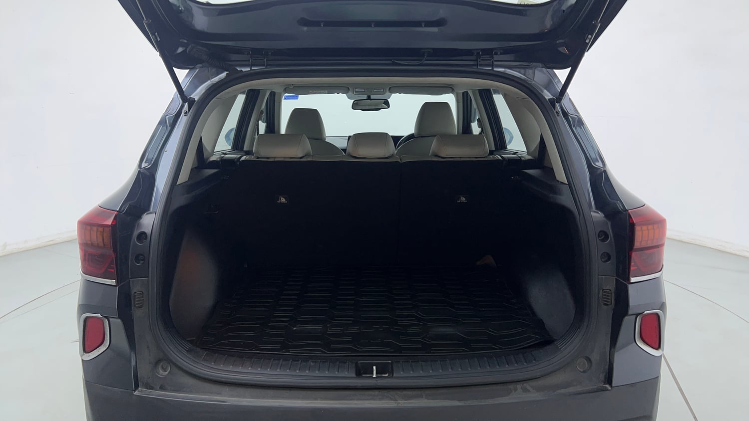 Used 2020 Kia Seltos HTX IVT 1.5 Petrol Automatic interior DICKY INSIDE VIEW