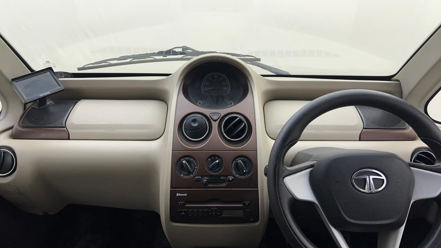 Used 2016 Tata Nano Twist XTA Petrol Automatic interior MUSIC SYSTEM & AC CONTROL VIEW