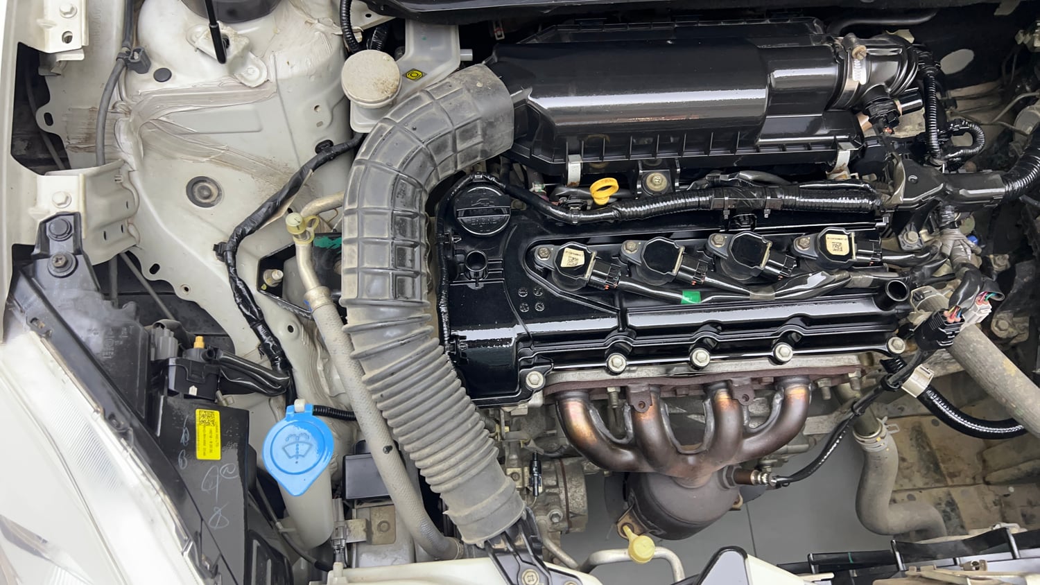 Used 2019 Maruti Suzuki Swift VXi Petrol Manual engine ENGINE RIGHT SIDE VIEW