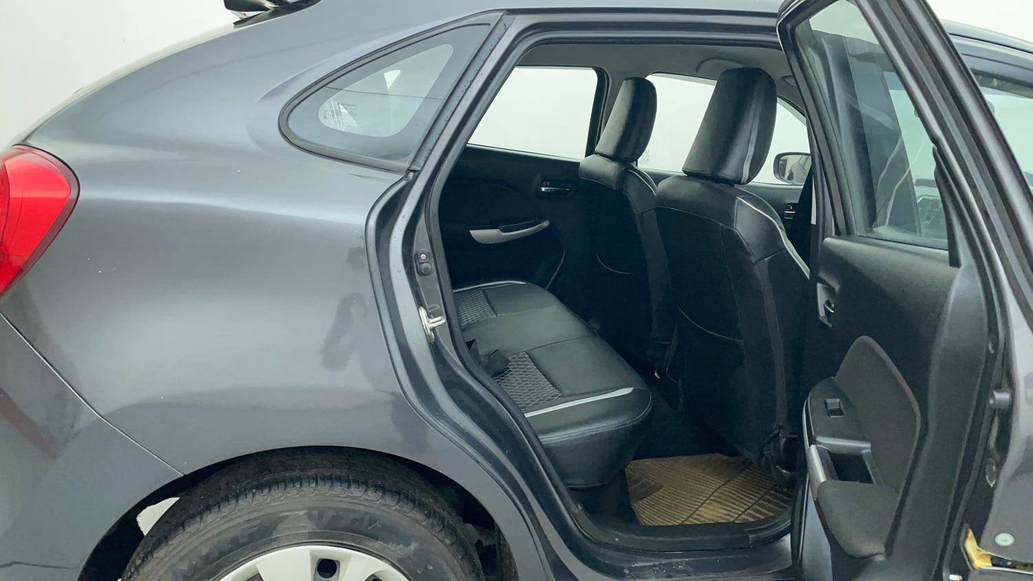 Used 2016 Maruti Suzuki Baleno Delta 1.2 Petrol Manual interior RIGHT SIDE REAR DOOR CABIN VIEW