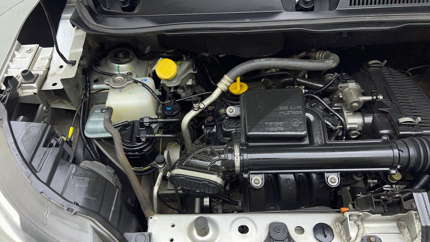 Used 2021 Renault Triber RXZ EASY-R AMT Petrol Automatic engine ENGINE RIGHT SIDE VIEW