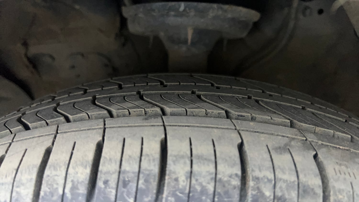 Used 2017 Hyundai Creta 1.6 SX Plus Petrol Petrol Manual tyres LEFT FRONT TYRE TREAD VIEW
