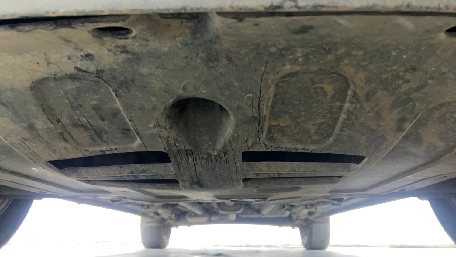 Used 2017 Hyundai Creta 1.6 SX Plus Petrol Petrol Manual extra FRONT LEFT UNDERBODY VIEW