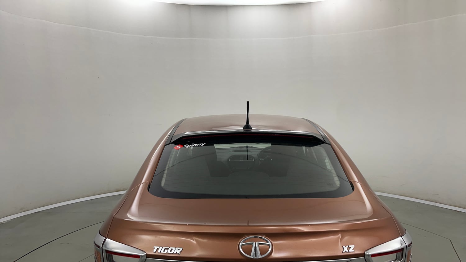 Used 2018 Tata Tigor Revotron XZ (O) Petrol Manual exterior BACK WINDSHIELD VIEW