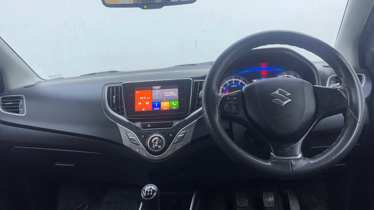 Used 2022 Maruti Suzuki Baleno Zeta Petrol Manual interior DASHBOARD VIEW