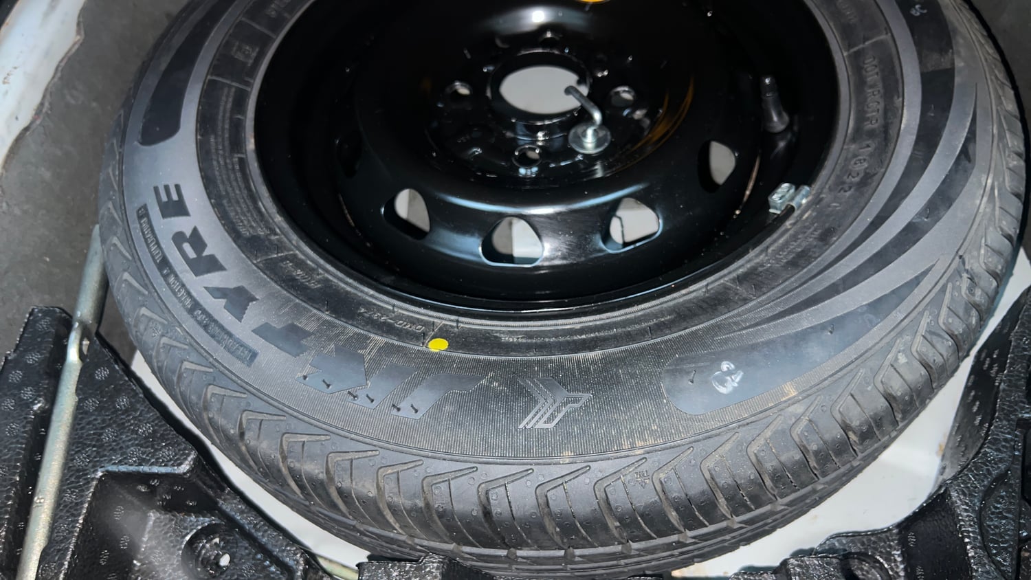Used 2022 Tata Tigor XZ Plus CNG Cng Manual tyres SPARE TYRE VIEW