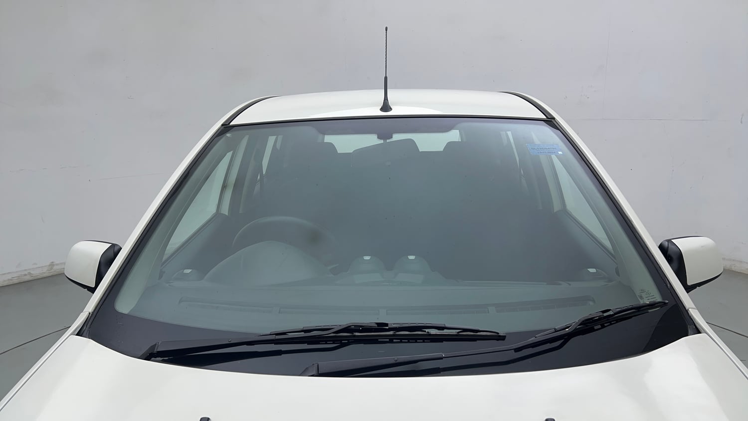 Used 2014 Ford Figo Duratec Petrol EXI 1.2 Petrol Manual exterior FRONT WINDSHIELD VIEW