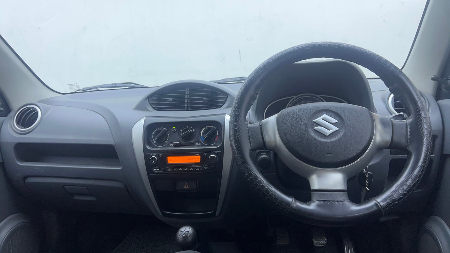 Used 2014 Maruti Suzuki Alto 800 Vxi Petrol Manual interior DASHBOARD VIEW