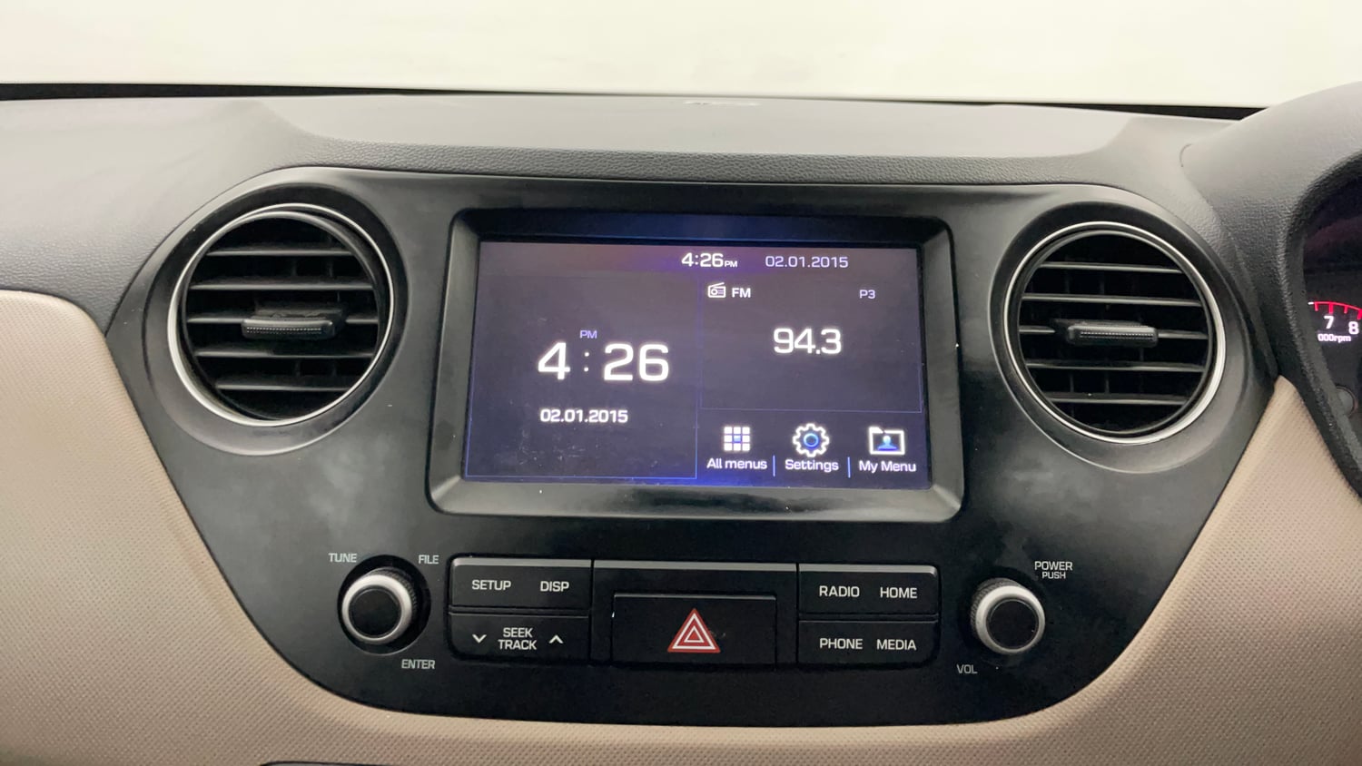Used 2017 Hyundai Grand i10 Sportz (O) 1.2 Kappa VTVT Petrol Manual top_features Integrated (in-dash) music system