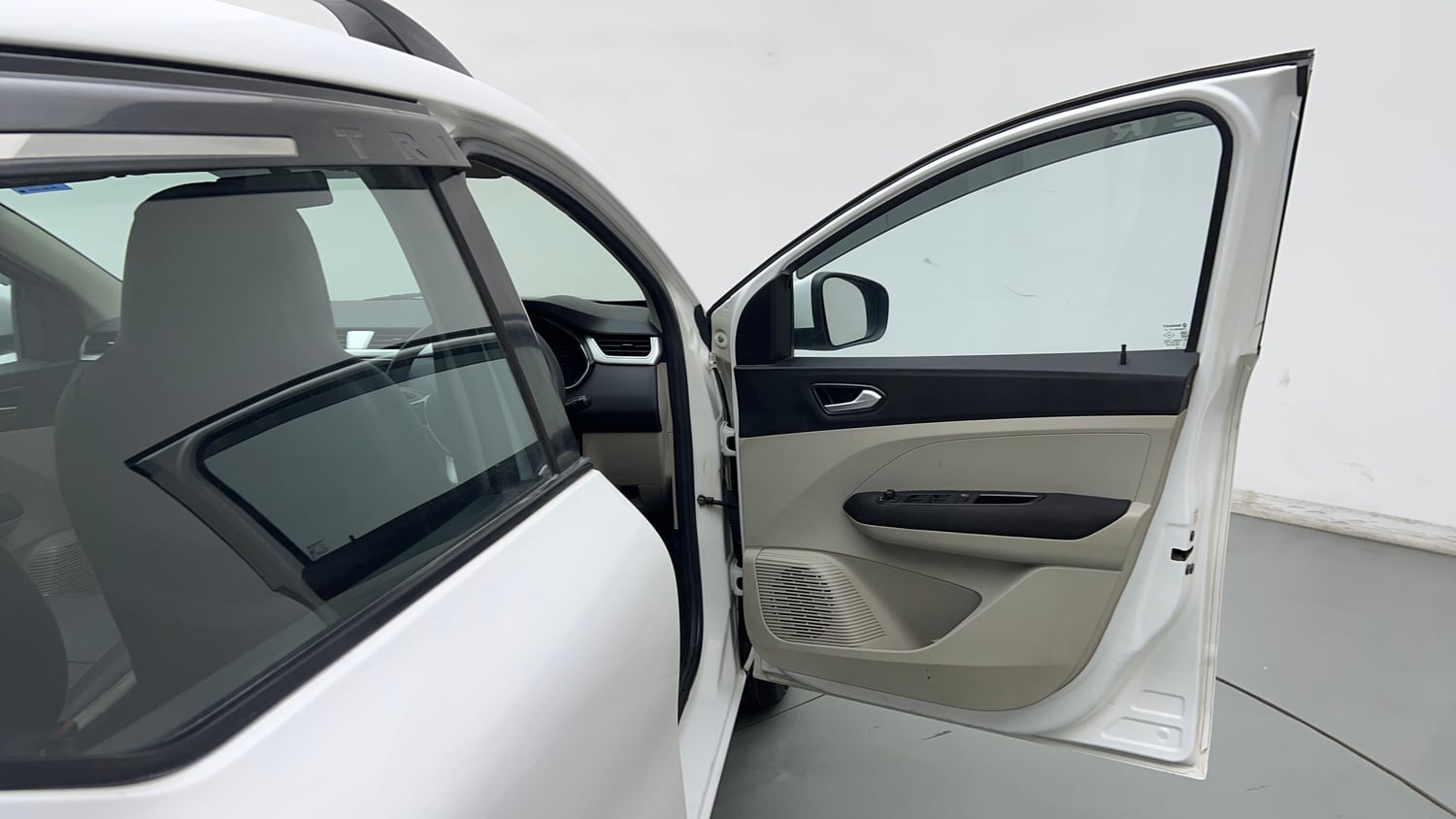 Used 2021 Renault Triber RXZ EASY-R AMT Petrol Automatic interior RIGHT FRONT DOOR OPEN VIEW