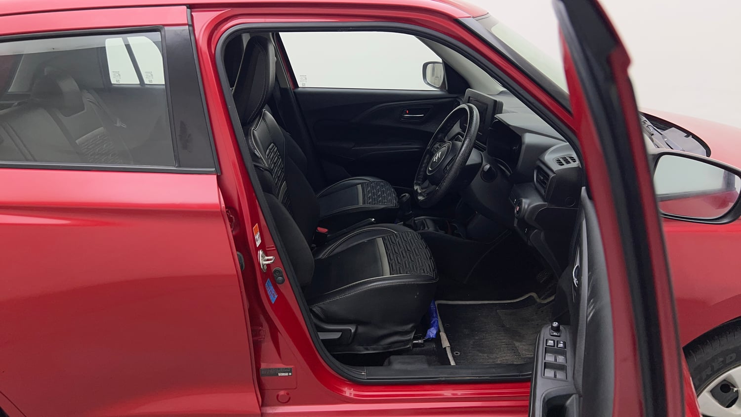 Used 2024 Maruti Suzuki Swift VXi (O) Petrol Manual interior RIGHT SIDE FRONT DOOR CABIN VIEW