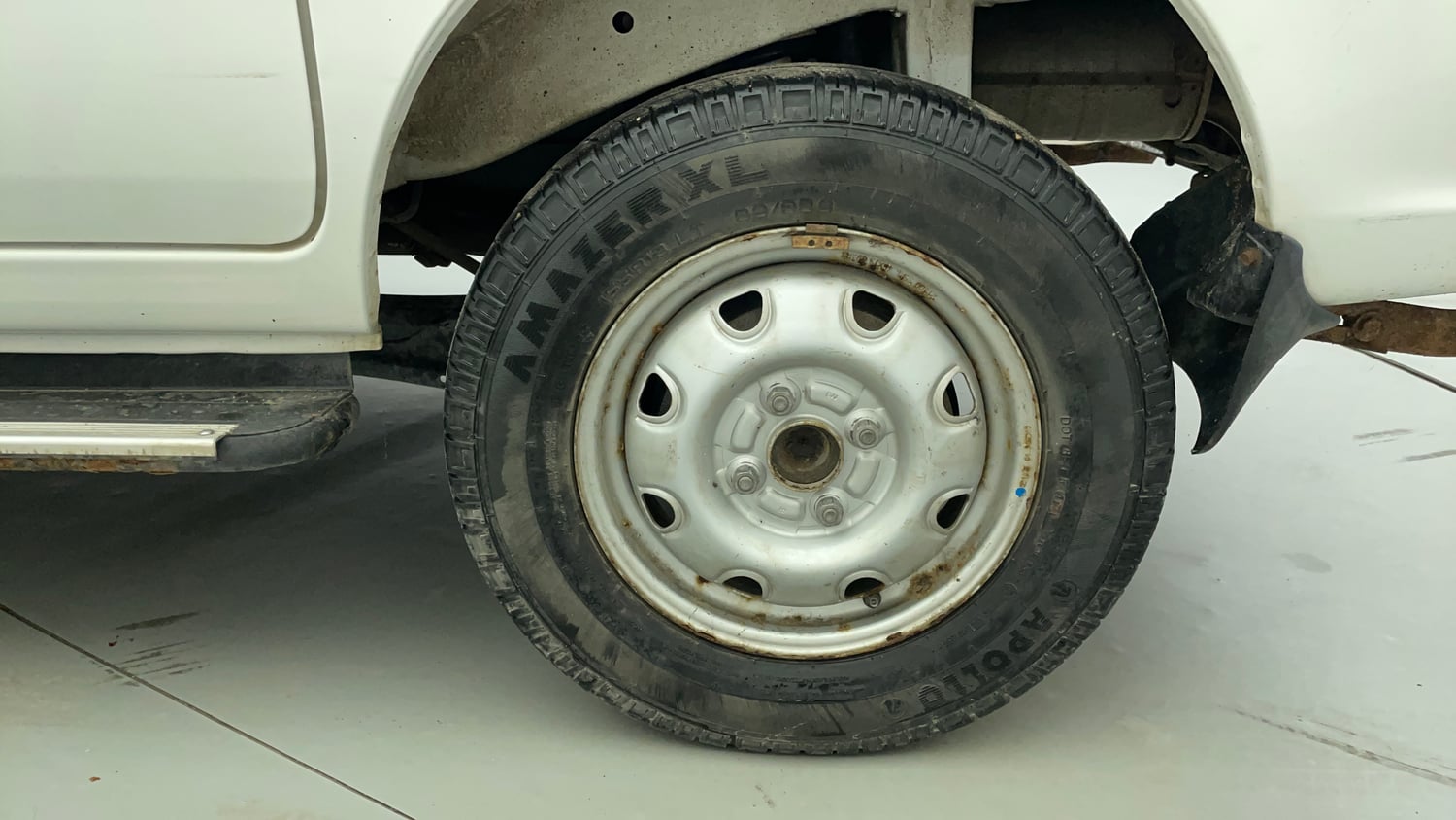 Used 2021 Maruti Suzuki Eeco 5 STR WITH A/C+HTR Petrol Manual tyres LEFT REAR TYRE RIM VIEW