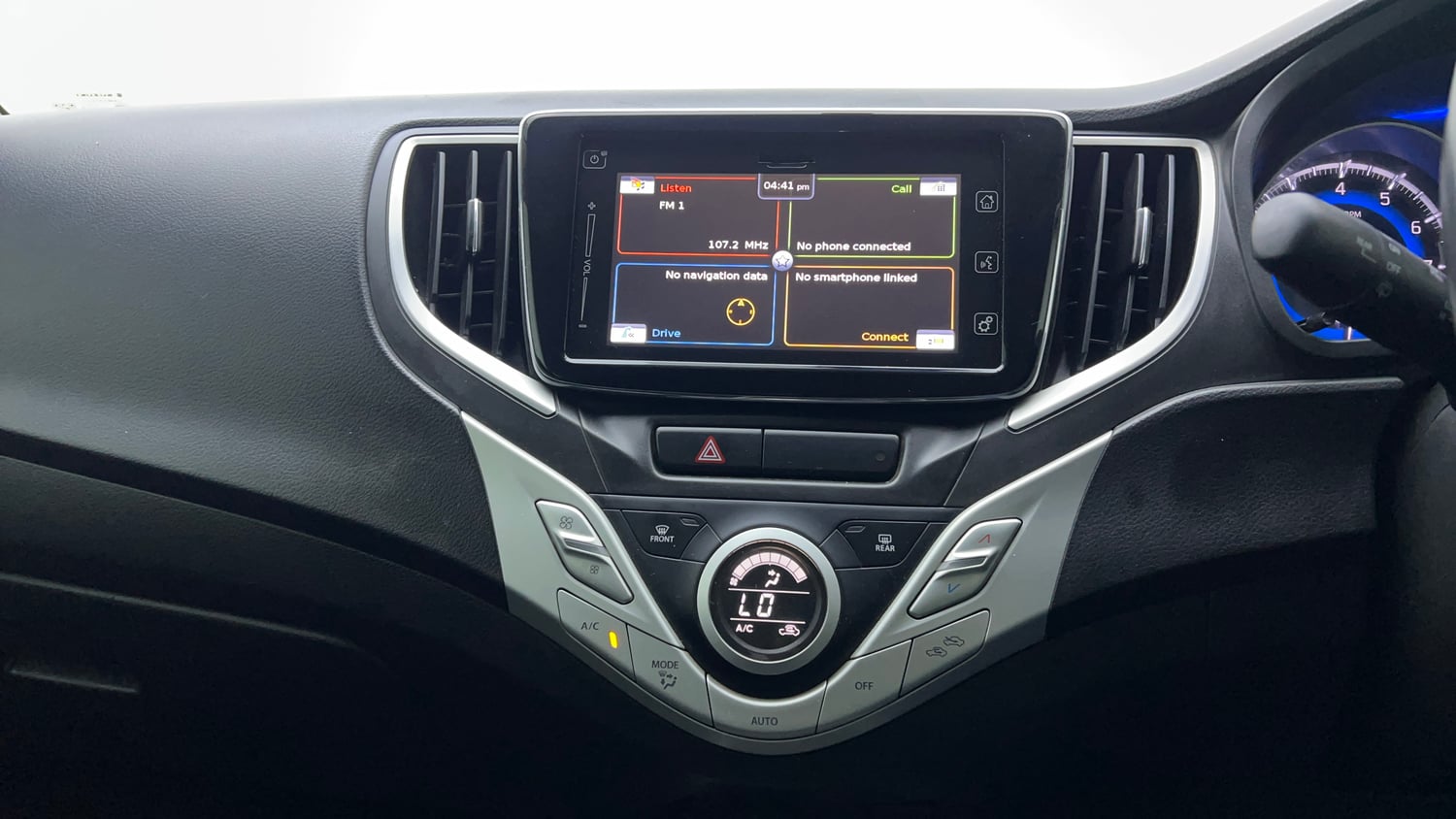 Used 2018 Maruti Suzuki Baleno Alpha 1.2 Petrol Manual top_features Integrated (in-dash) music system