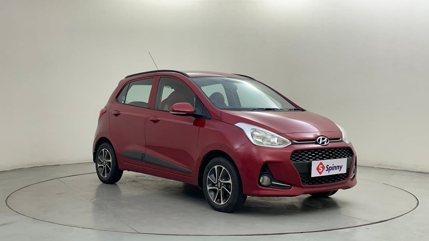 Used 2018 Hyundai Grand i10 Sportz AT 1.2 Kappa VTVT Petrol Automatic exterior RIGHT FRONT CORNER VIEW