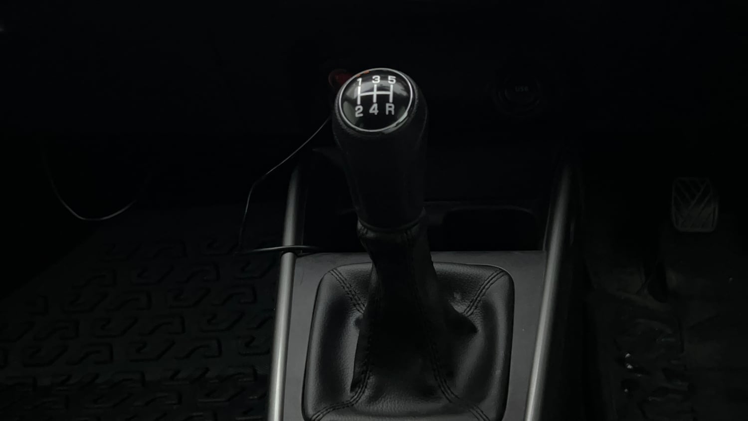 Used 2024 Maruti Suzuki Baleno Alpha MT Petrol Manual interior GEAR  KNOB VIEW