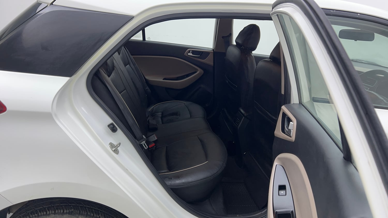 Used 2019 Hyundai Elite i20 Magna Plus 1.2 Petrol Manual interior RIGHT SIDE REAR DOOR CABIN VIEW