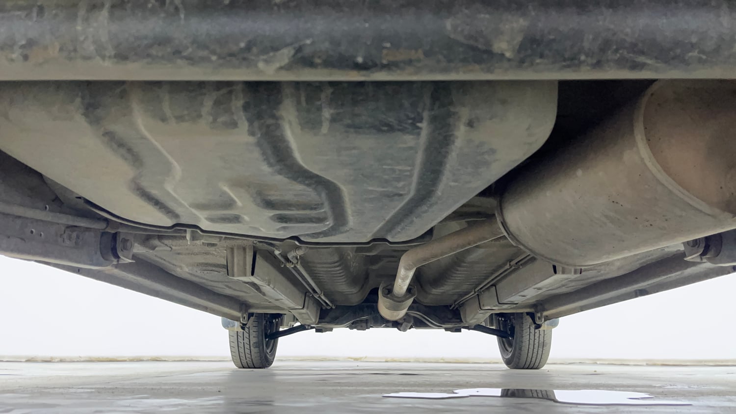 Used 2014 Maruti Suzuki Wagon R VXI Petrol Manual extra REAR UNDERBODY VIEW (TAKEN FROM REAR)