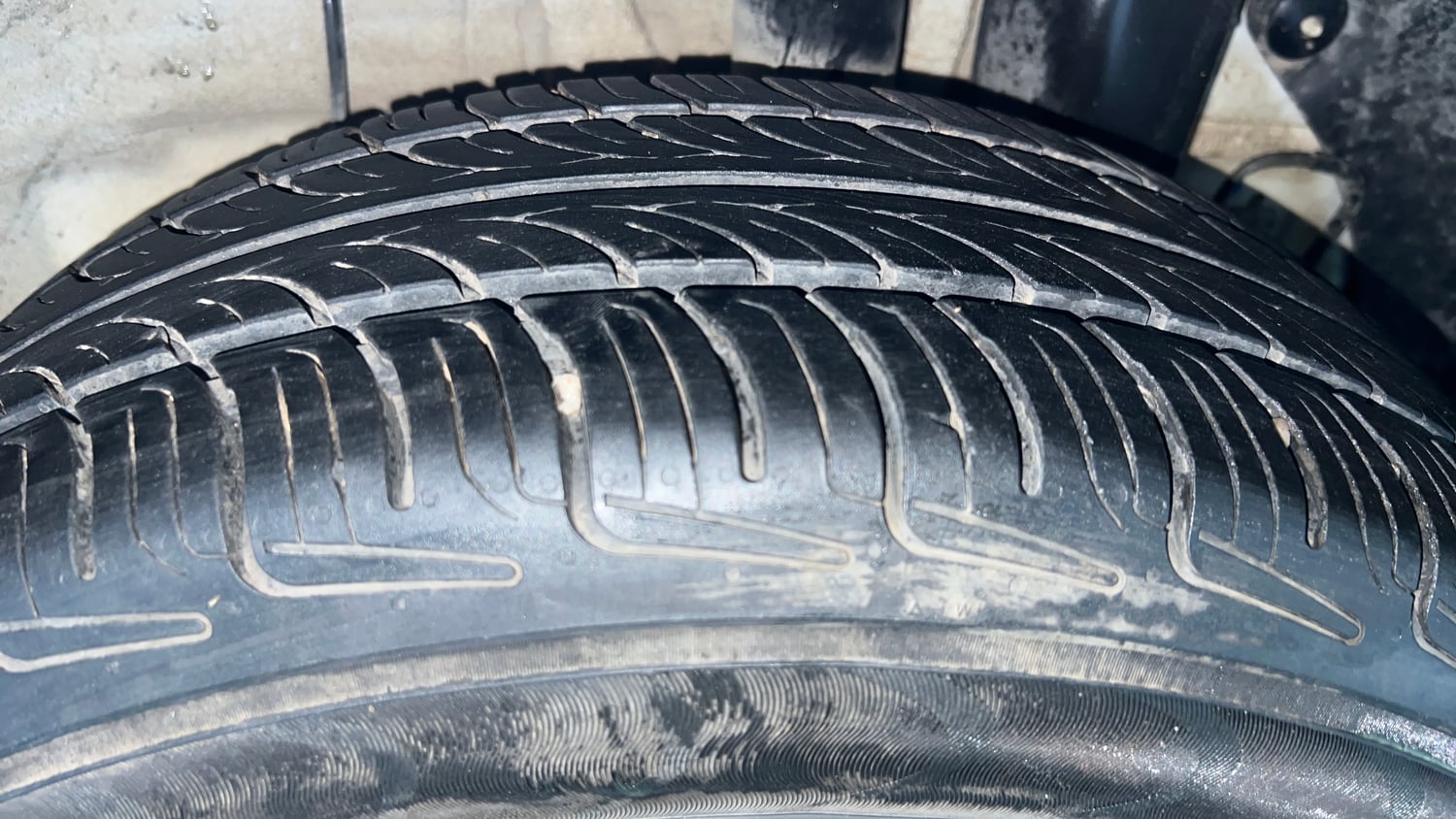Used 2019 Hyundai Elite i20 Magna Plus 1.2 Petrol Manual tyres LEFT REAR TYRE TREAD VIEW