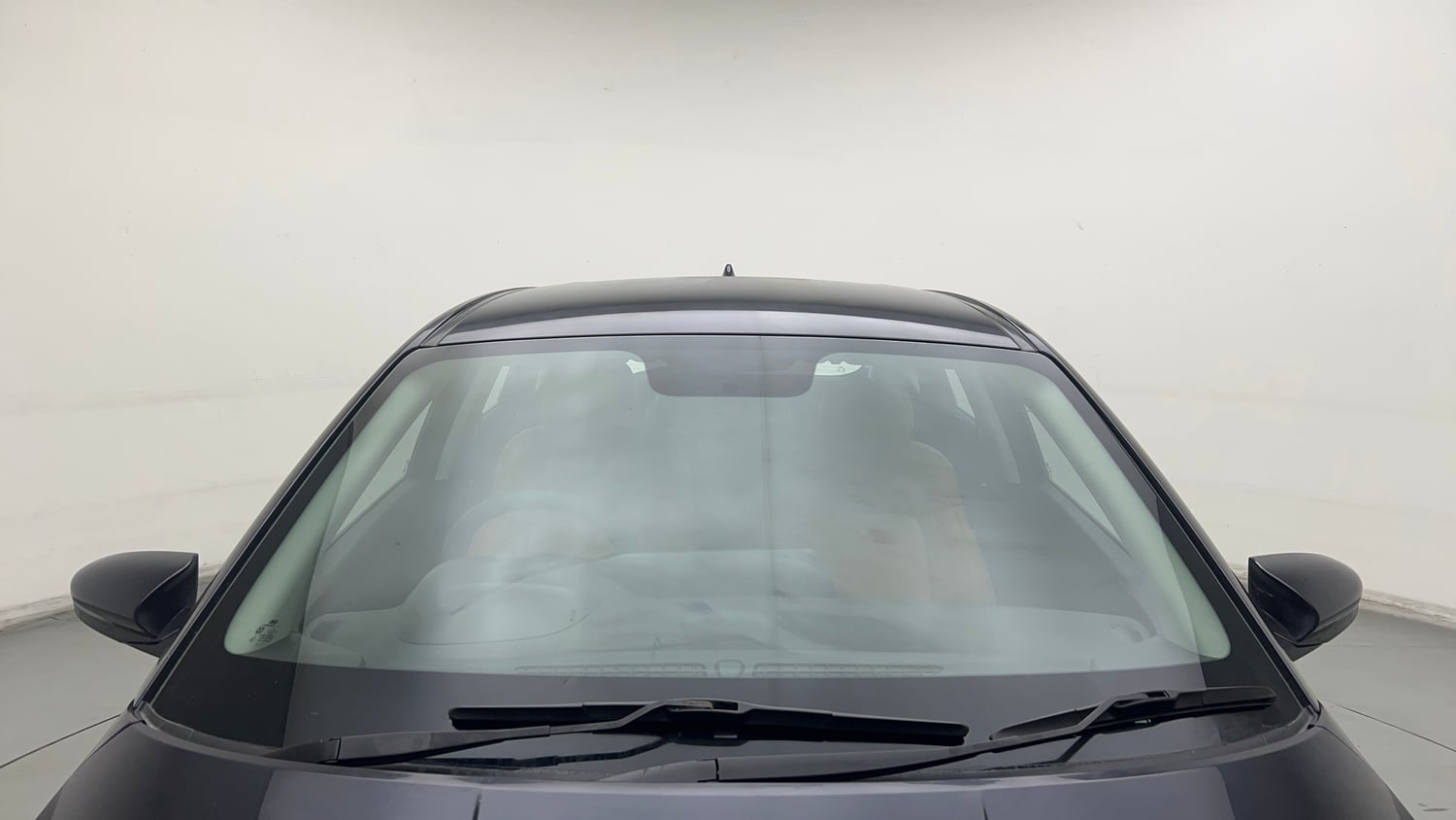 Used 2021 Hyundai i20 Asta 1.2 IVT Petrol Automatic exterior FRONT WINDSHIELD VIEW