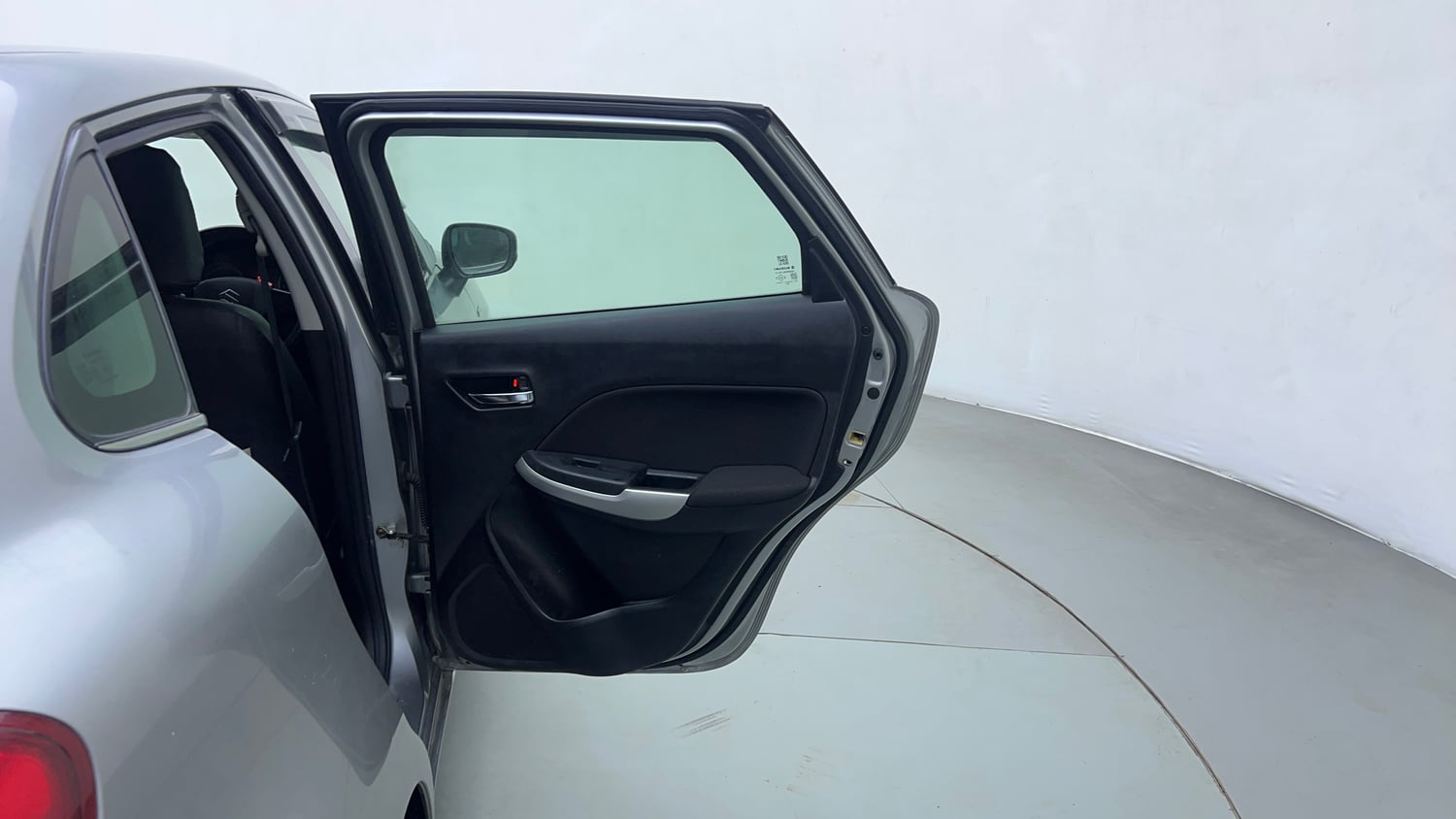 Used 2017 Maruti Suzuki Baleno Zeta 1.3 Diesel Manual interior RIGHT REAR DOOR OPEN VIEW