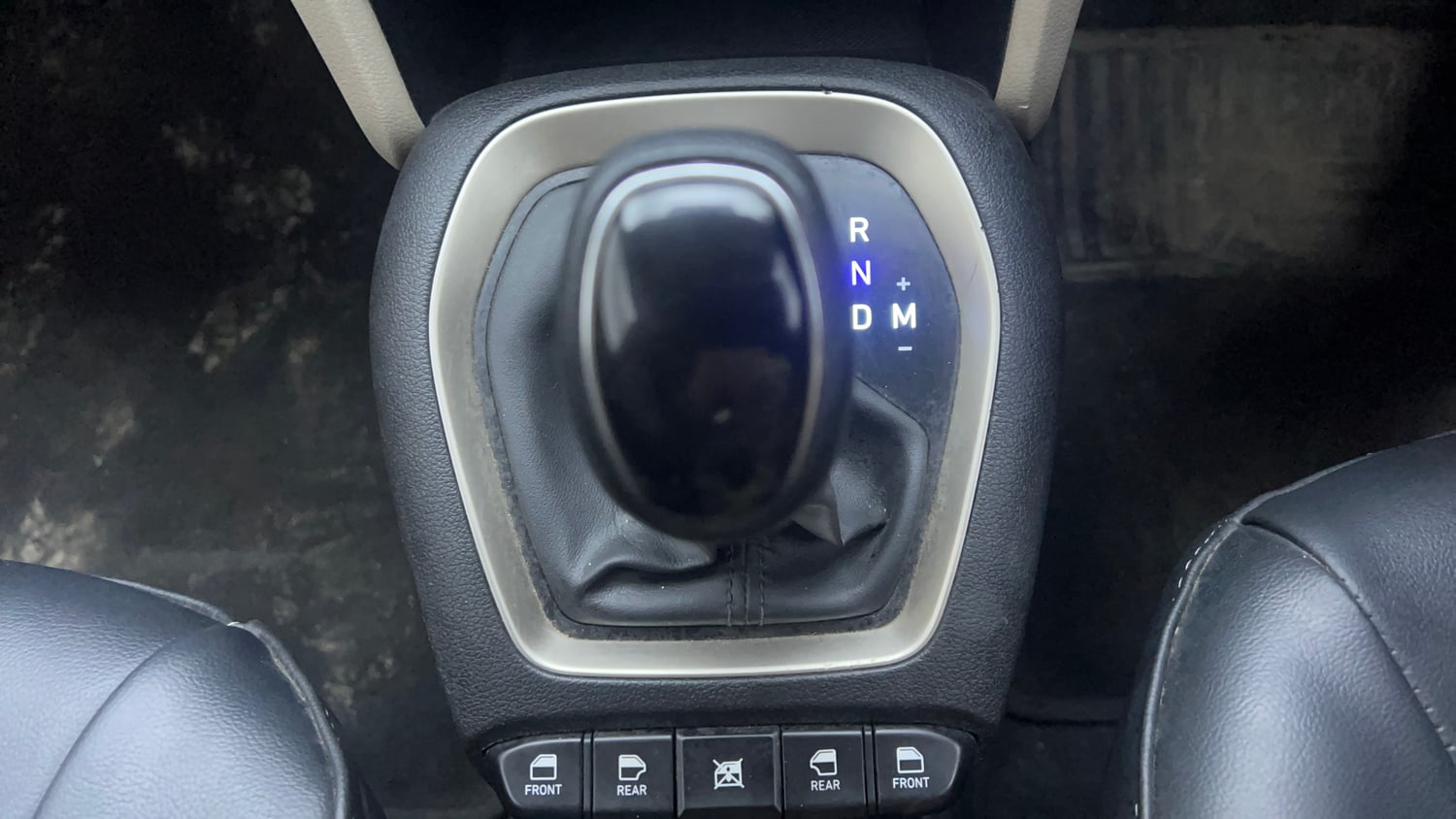Used 2019 Hyundai Santro Sportz AMT Petrol Automatic interior GEAR  KNOB VIEW
