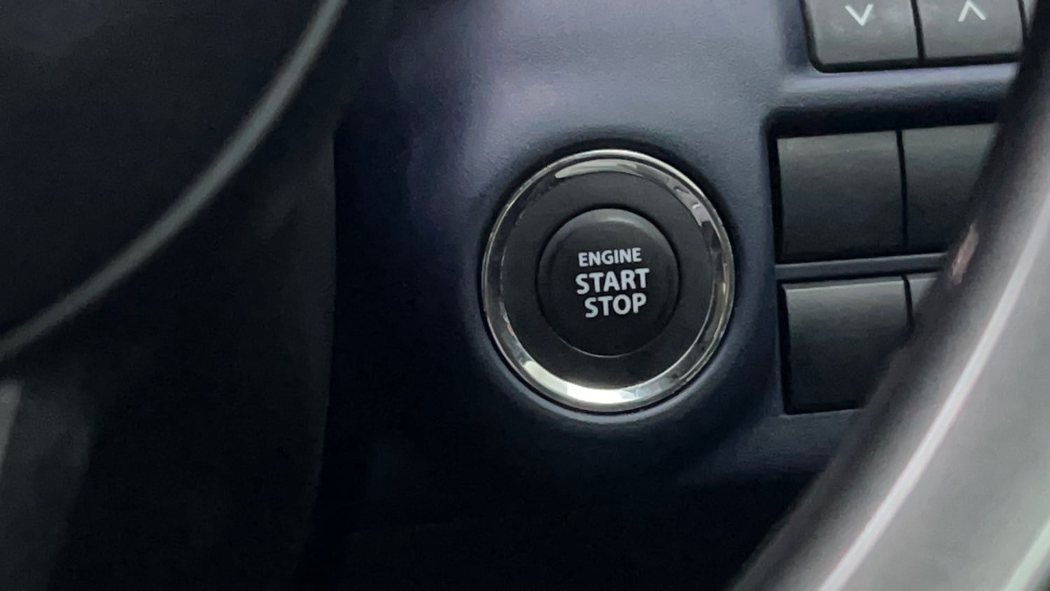 Used 2024 Maruti Suzuki Baleno Alpha MT Petrol Manual top_features Keyless start