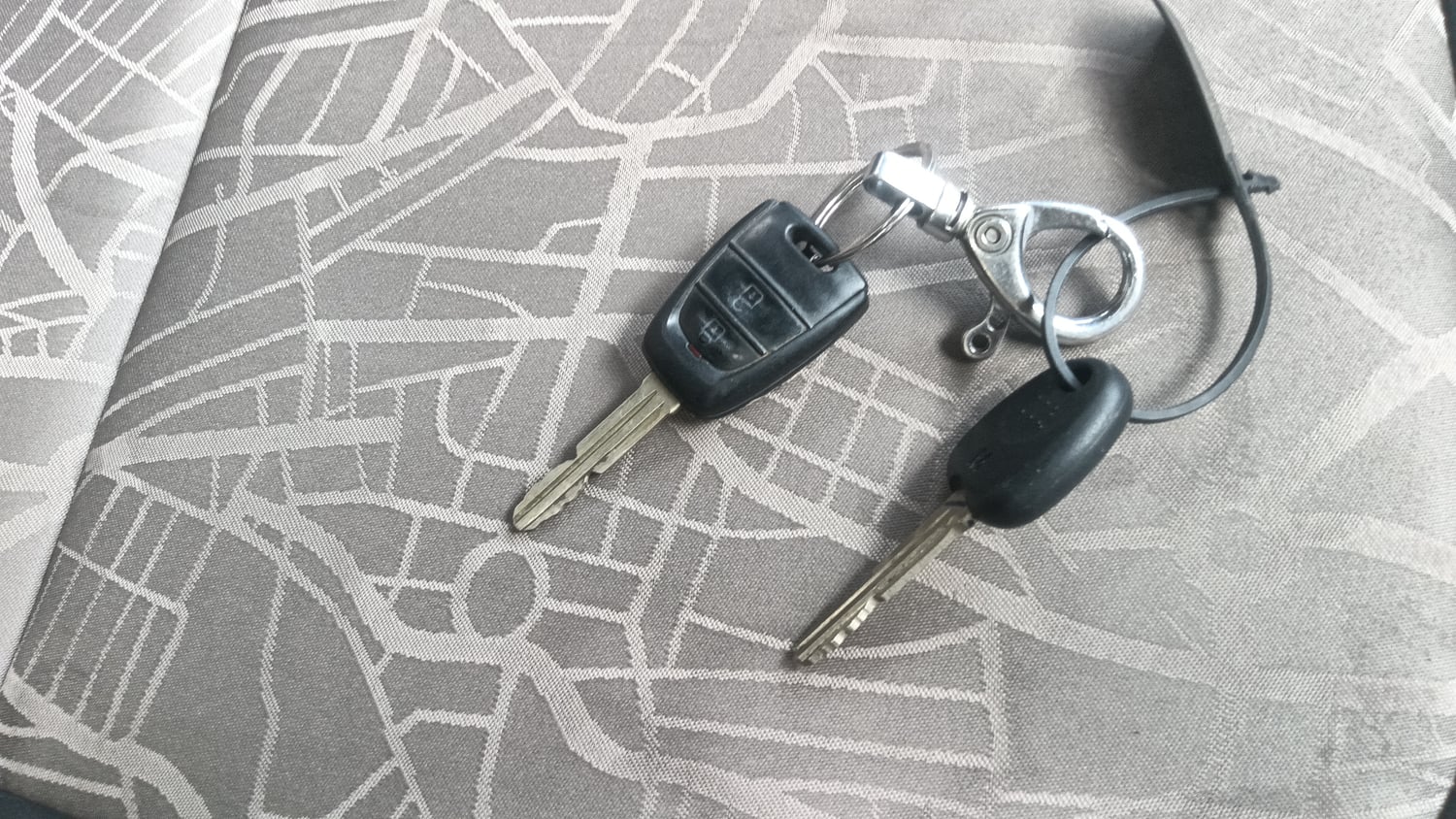 Used 2016 Hyundai Grand i10 Magna 1.2 Kappa VTVT Petrol Manual extra CAR KEY VIEW