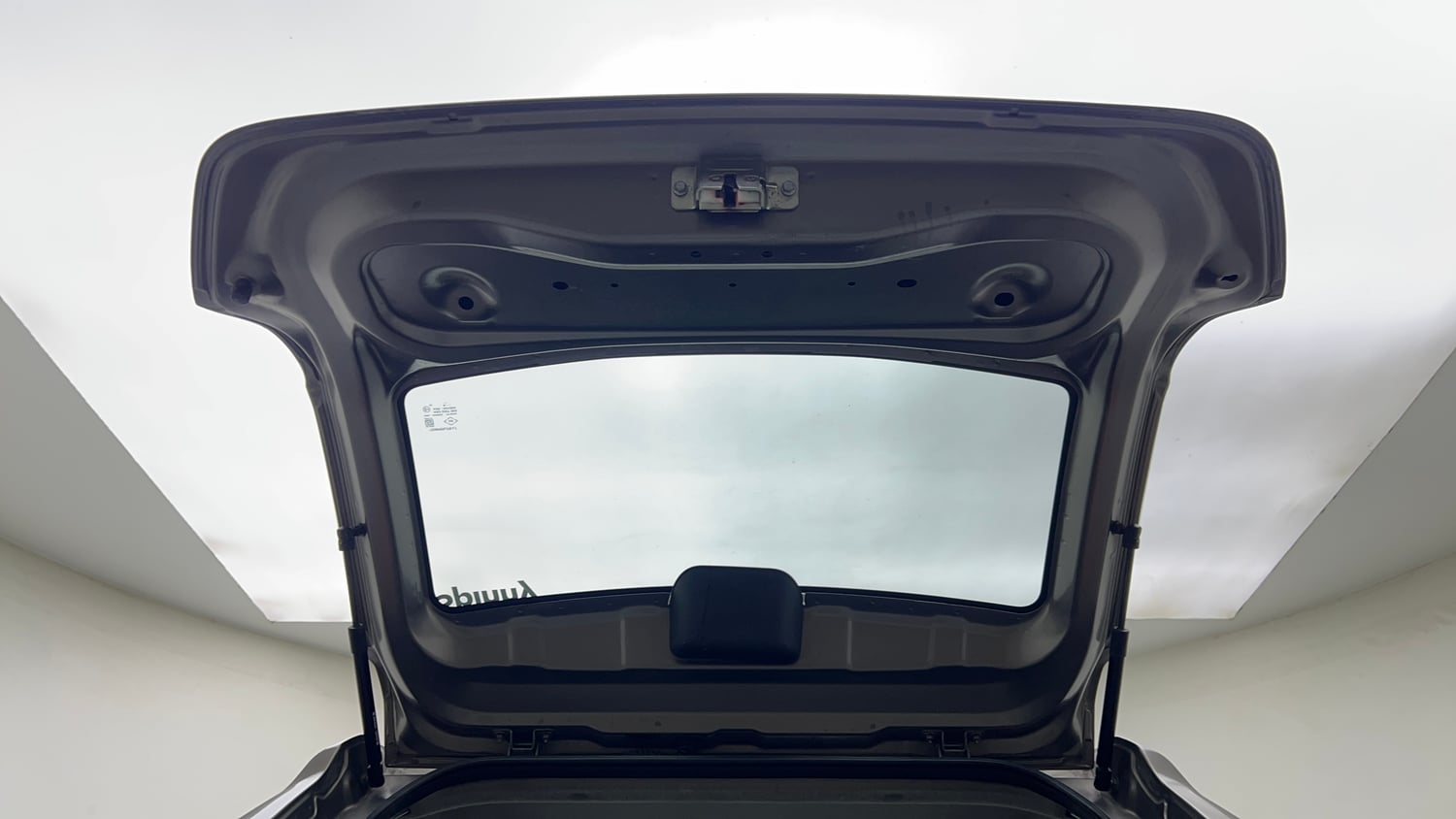 Used 2018 Datsun Redi-GO A Petrol Manual interior DICKY DOOR OPEN VIEW