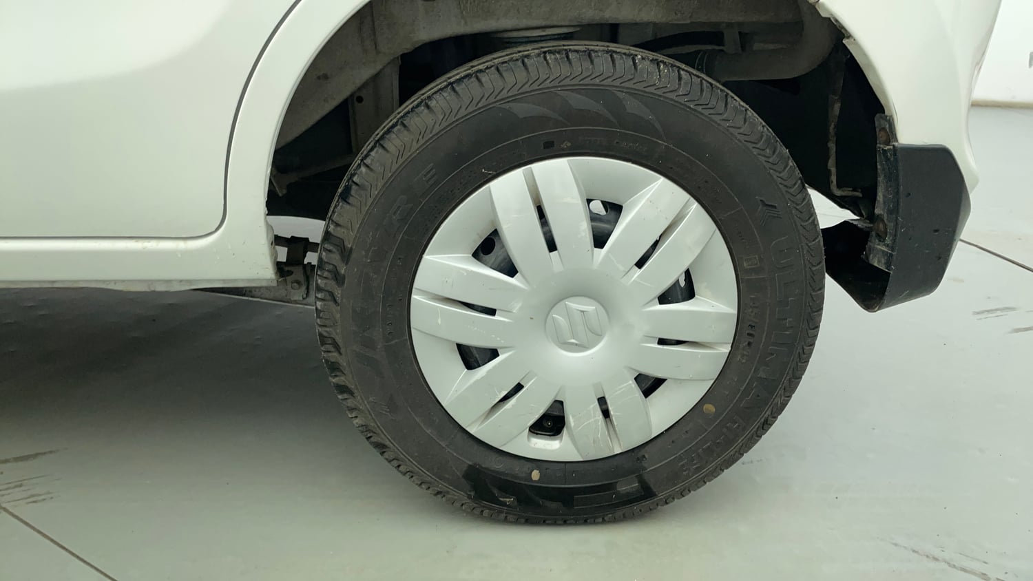 Used 2019 Maruti Suzuki Alto 800 LXi Petrol Manual tyres LEFT REAR TYRE RIM VIEW