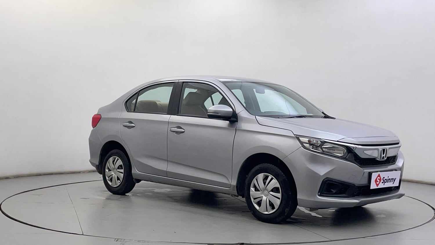 Used 2018 Honda Amaze 1.2 S MT Petrol Petrol Manual exterior RIGHT FRONT CORNER VIEW