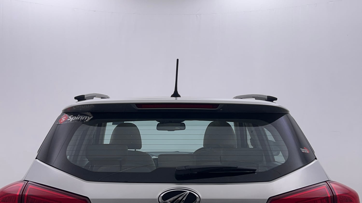 Used 2021 Mahindra XUV 300 W8 (O) 1.2 Petrol Petrol Manual exterior BACK WINDSHIELD VIEW