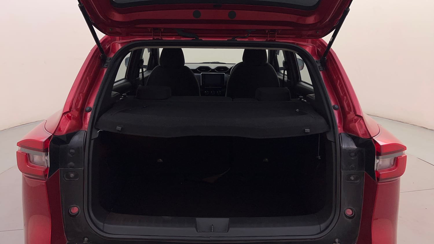 Used 2023 Nissan Magnite XV Premium Turbo CVT Petrol Automatic interior DICKY INSIDE VIEW