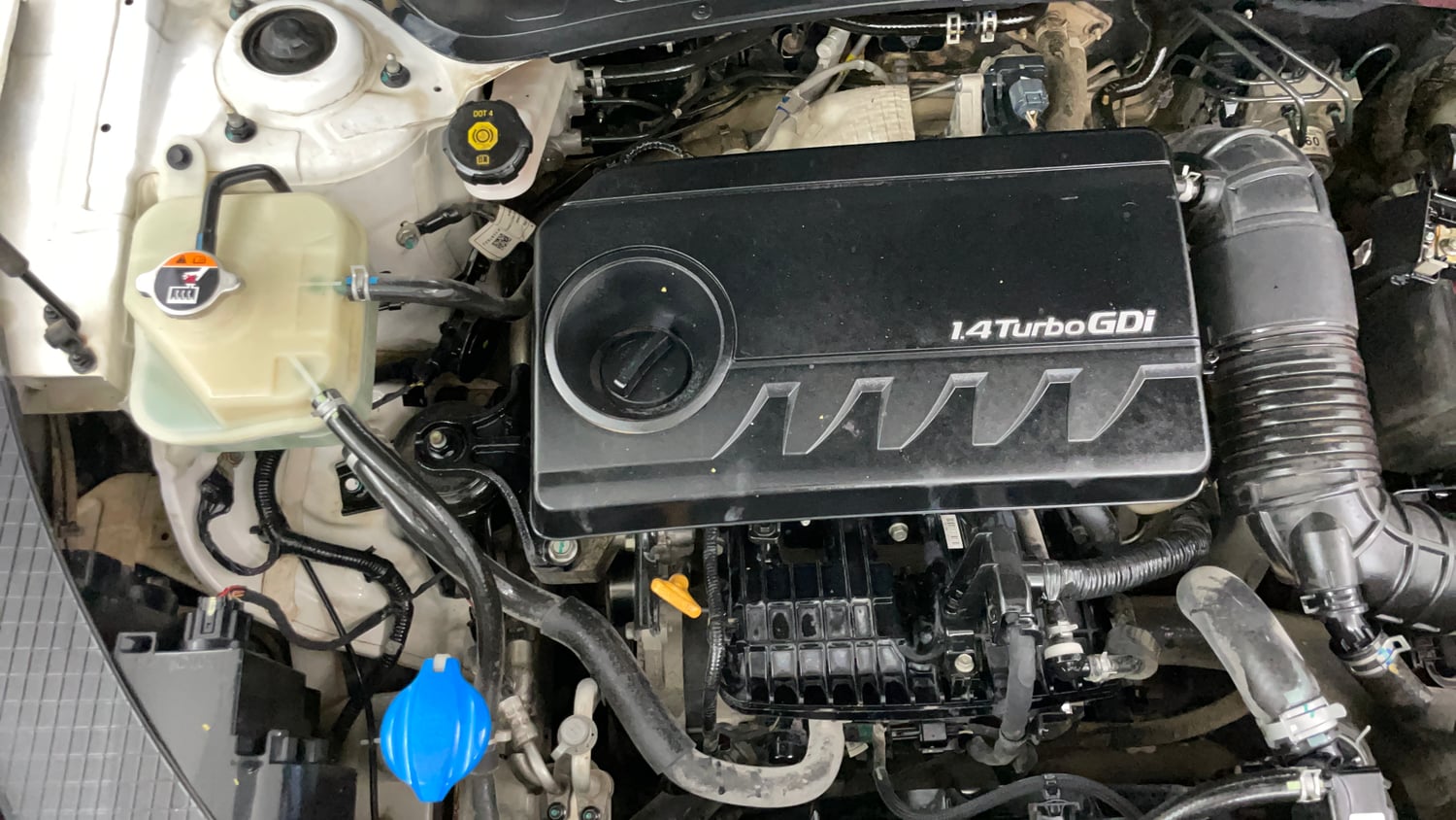 Used 2019 Kia Seltos GTX Plus 1.4 Petrol Manual engine ENGINE RIGHT SIDE VIEW
