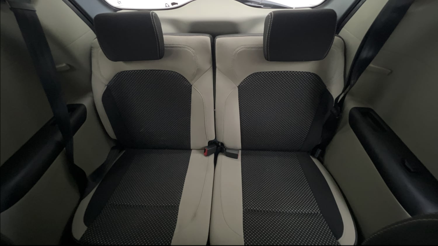 Used 2021 Renault Triber RXZ EASY-R AMT Petrol Automatic interior THIRD ROW SEAT