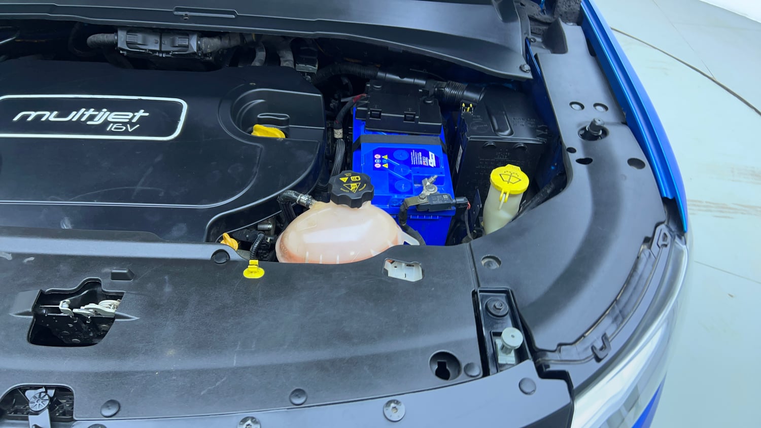 Used 2019 Jeep Compass Limited Plus Diesel 4x4 Diesel Manual engine ENGINE LEFT SIDE VIEW