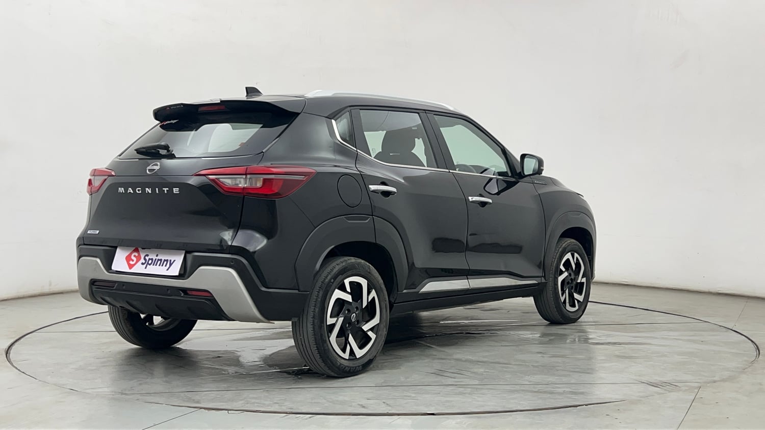 Used 2023 Nissan Magnite XV Premium Turbo Petrol Manual exterior RIGHT REAR CORNER VIEW