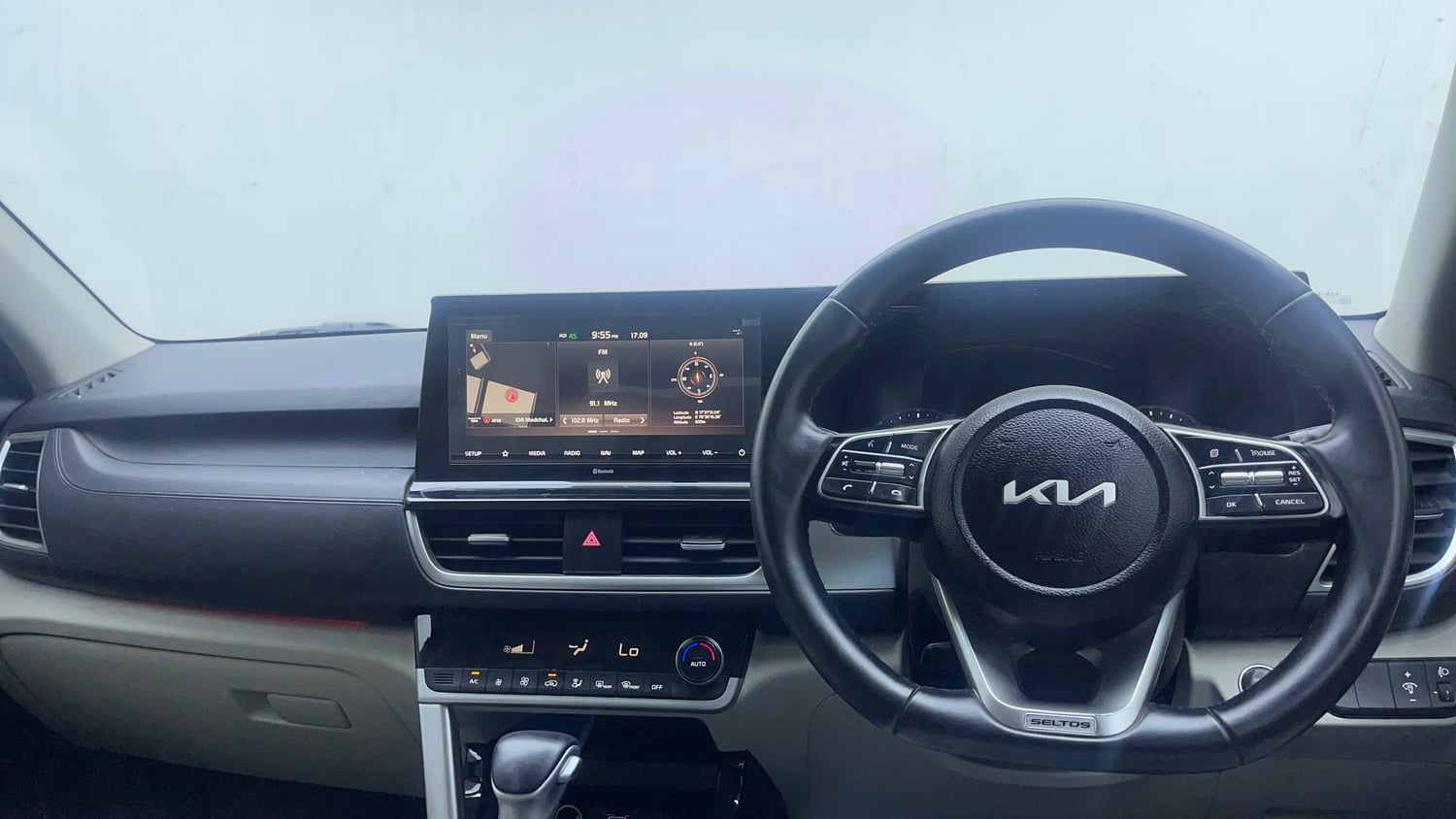 Used 2023 Kia Seltos HTX 1.5 Diesel AT Diesel Automatic interior DASHBOARD VIEW