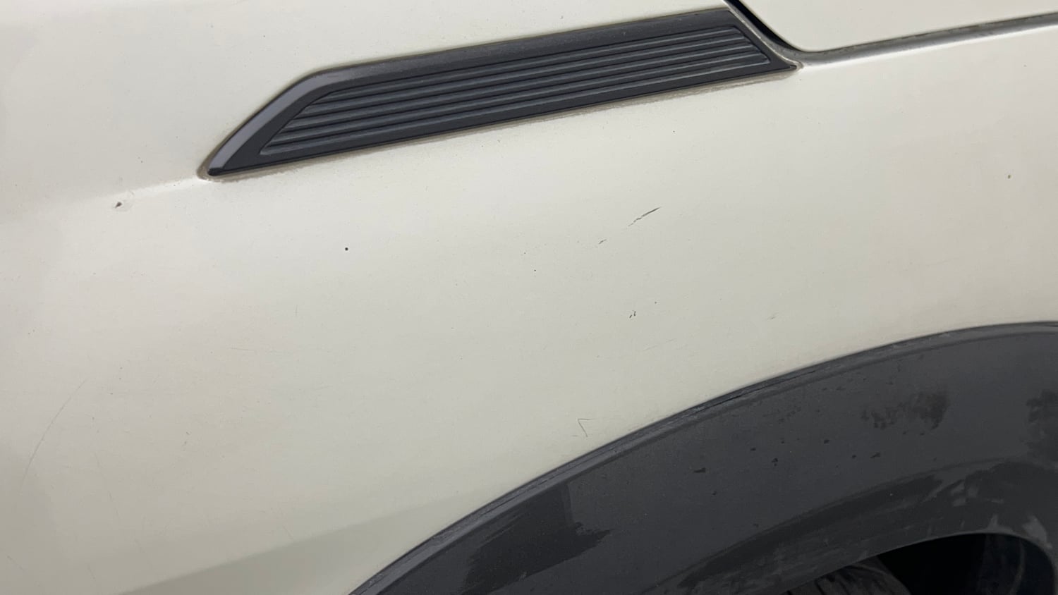 Used 2021 Maruti Suzuki XL6 Zeta MT Petrol Petrol Manual dents MINOR DENT