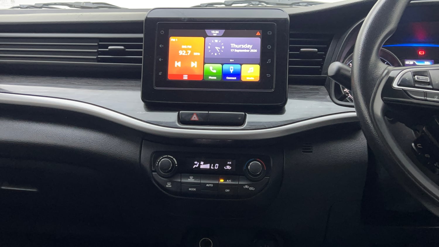 Used 2021 Maruti Suzuki XL6 Zeta MT Petrol Petrol Manual interior MUSIC SYSTEM & AC CONTROL VIEW