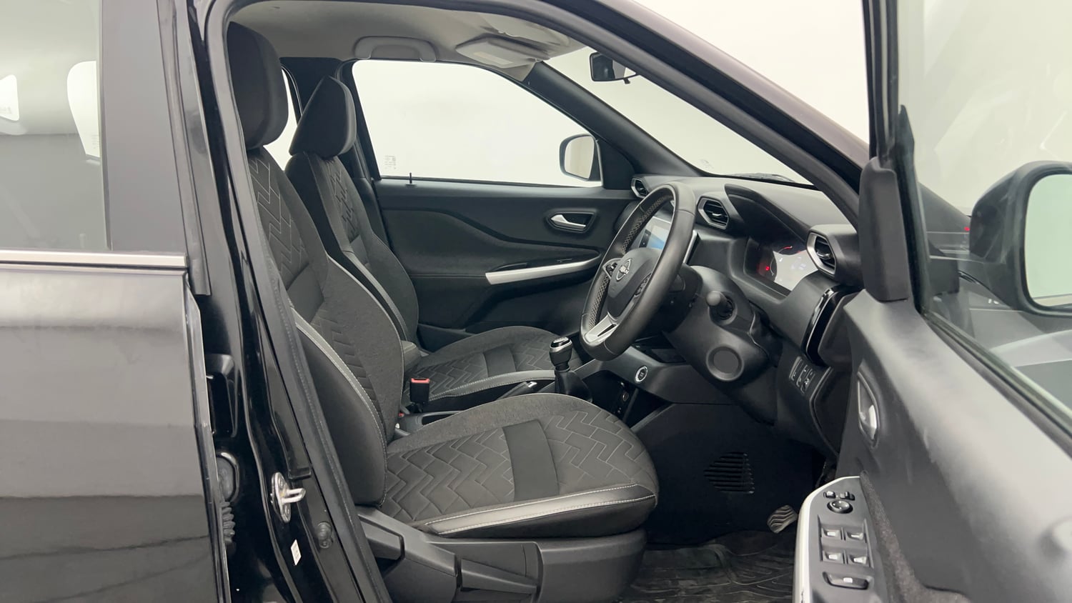 Used 2023 Nissan Magnite XV Premium Turbo Petrol Manual interior RIGHT SIDE FRONT DOOR CABIN VIEW