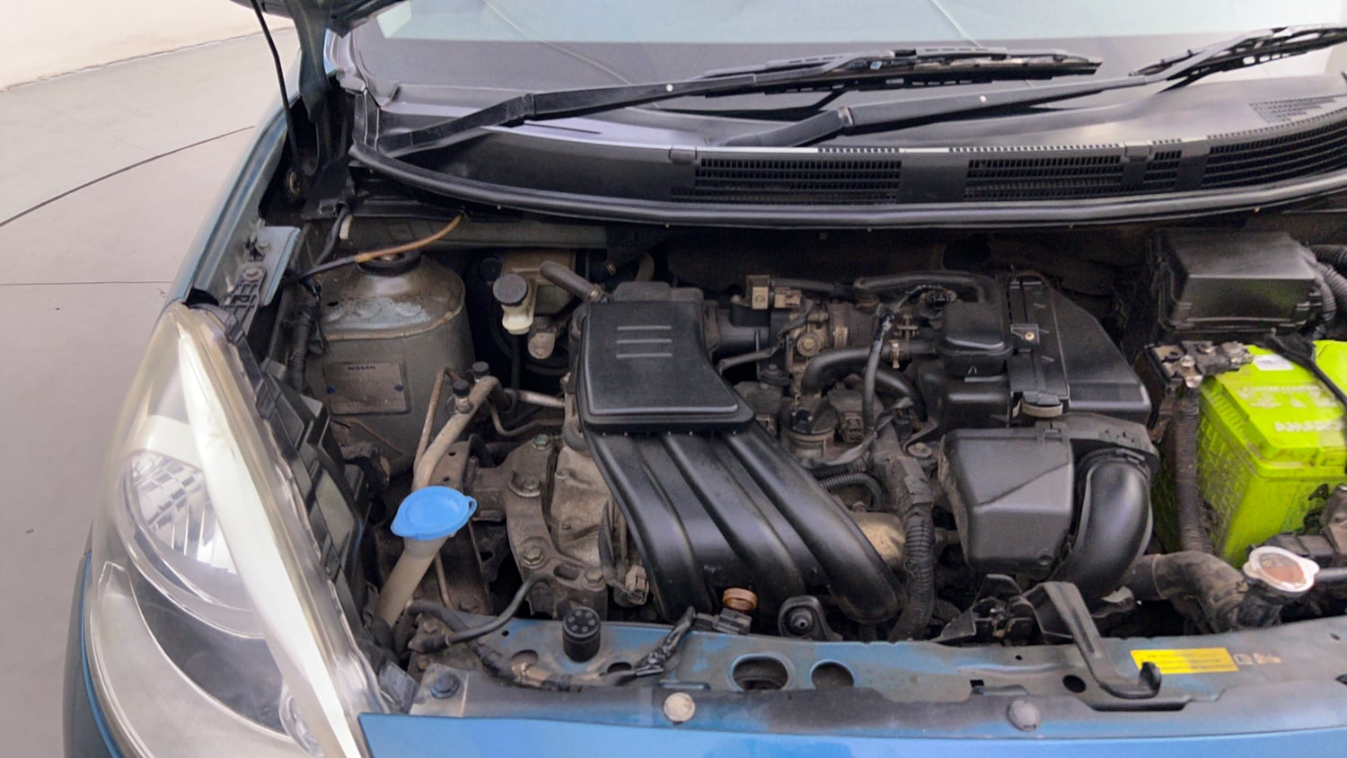 Used 2016 Nissan Micra XV CVT Petrol Automatic engine ENGINE RIGHT SIDE HINGE & APRON VIEW