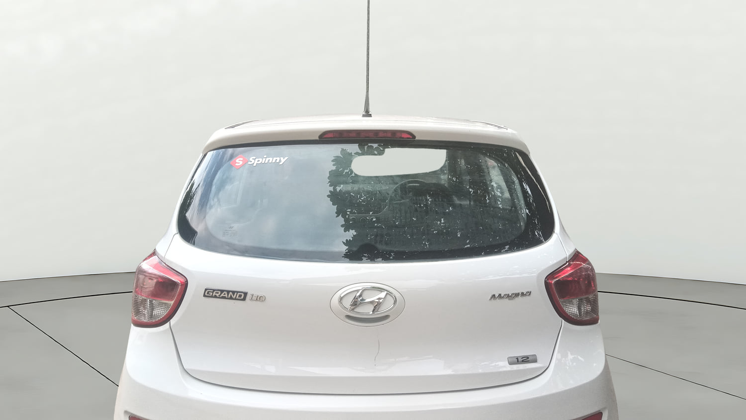 Used 2016 Hyundai Grand i10 Magna 1.2 Kappa VTVT Petrol Manual exterior BACK WINDSHIELD VIEW
