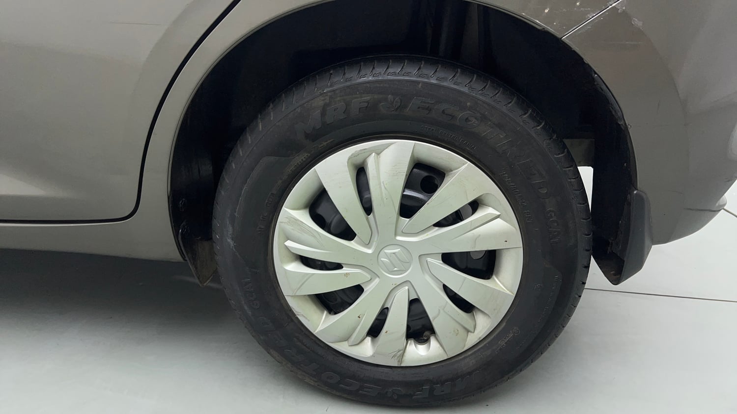 Used 2025 Maruti Suzuki Swift VXi Petrol Manual tyres LEFT REAR TYRE RIM VIEW