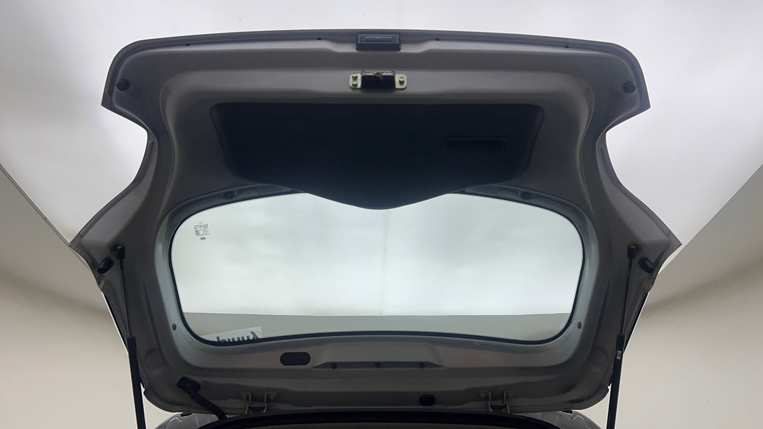 Used 2022 Hyundai Grand i10 Nios Magna 1.2 Kappa VTVT Petrol Manual interior DICKY DOOR OPEN VIEW