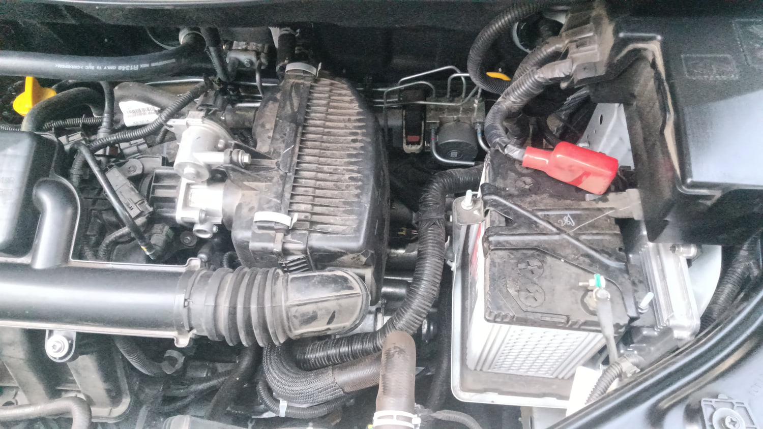 Used 2026 Nissan Magnite Acenta B4D 1.0 Petrol AMT Petrol Automatic engine ENGINE LEFT SIDE VIEW