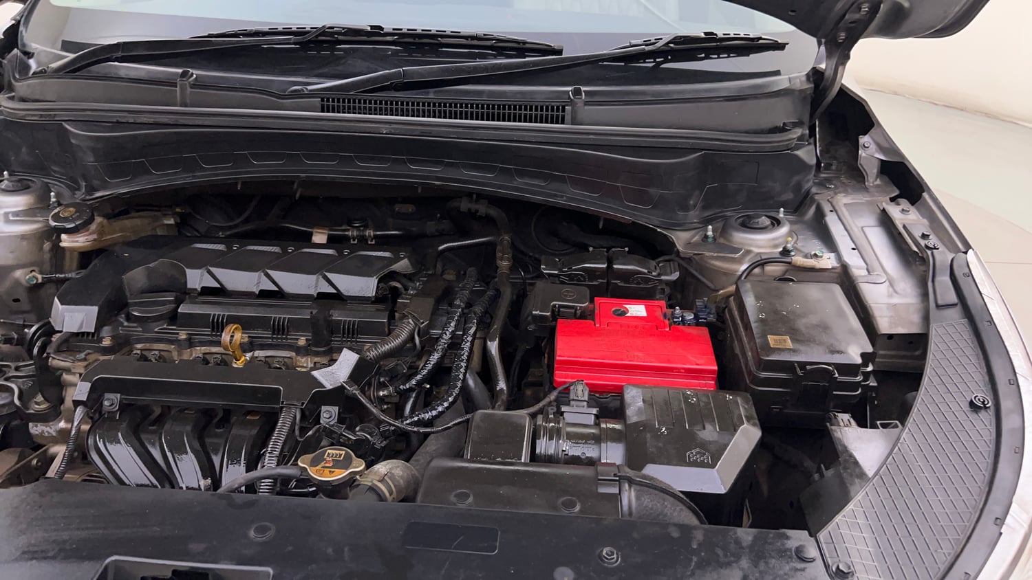 Used 2020 kia Seltos HTX IVT 1.5 Petrol Automatic engine ENGINE LEFT SIDE HINGE & APRON VIEW