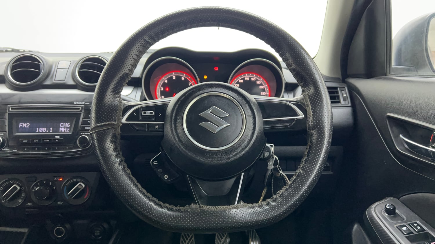 Used 2019 Maruti Suzuki Swift VXi Petrol Manual interior STEERING VIEW