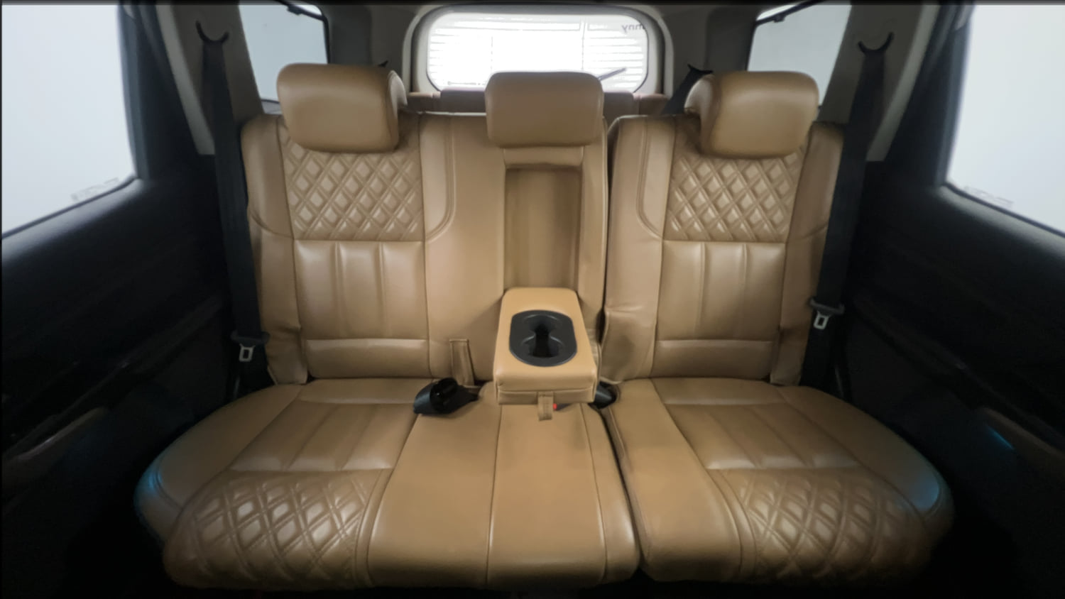 Used 2021 Mahindra XUV500 W11 Diesel Manual interior REAR SEAT CONDITION VIEW