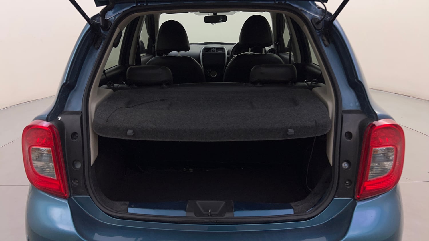 Used 2016 Nissan Micra XV CVT Petrol Automatic interior DICKY INSIDE VIEW