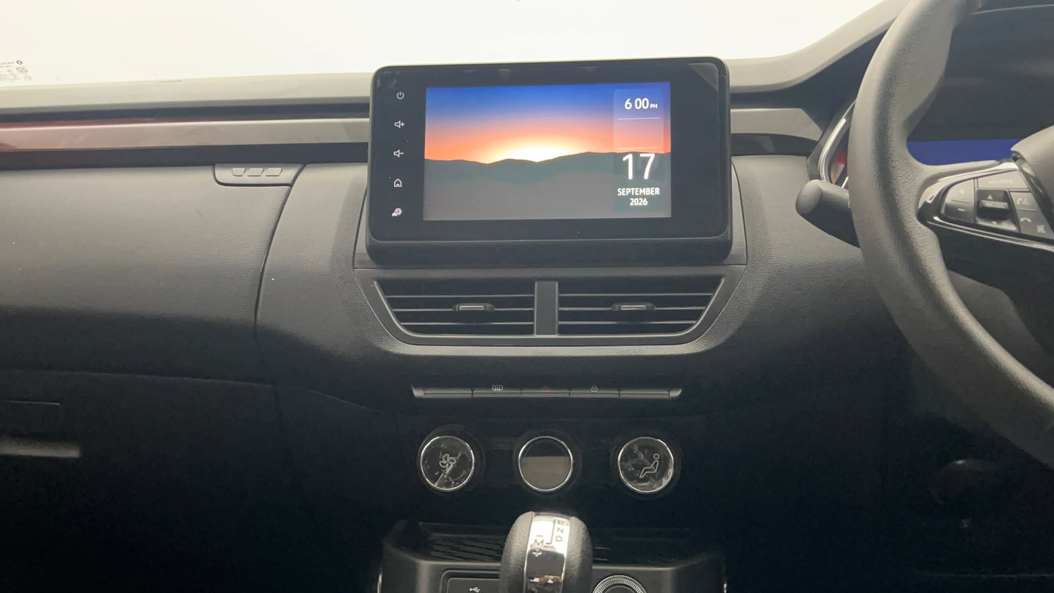Used 2023 Renault Kiger RXZ AMT Dual Tone Petrol Automatic interior MUSIC SYSTEM & AC CONTROL VIEW